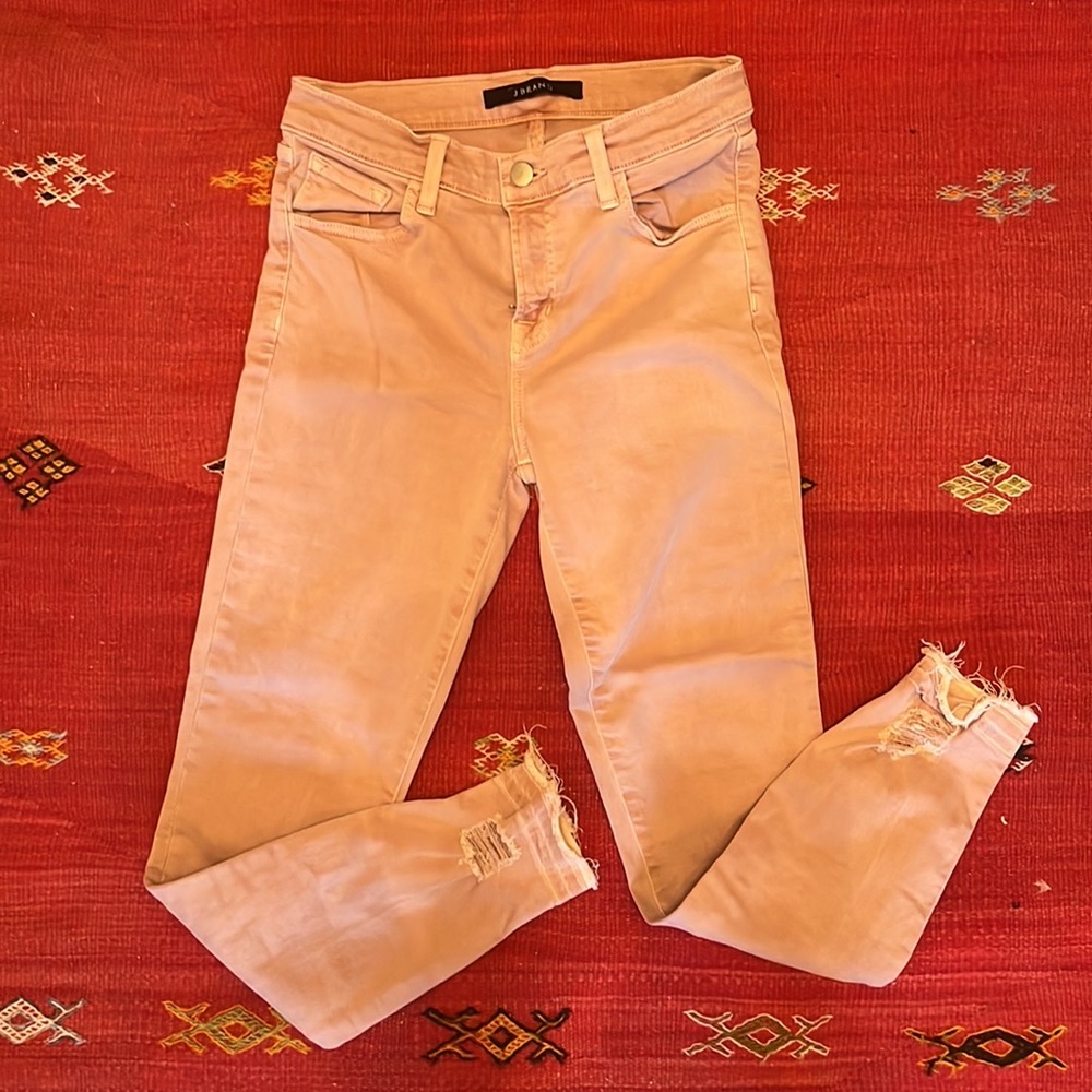J BRAND dusty rose skinny jeans with distressed bottom